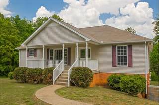 MLS# 2505600 - 1462 Peter Pond Rd in Rural in Ashland City Tennessee 37015