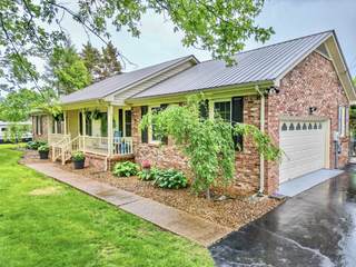 MLS# 2526790 - 945 Bonnie Blue Ln in Olivia Place Sec 3 in Columbia Tennessee 38401