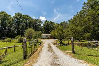 MLS# 2627307 - 2812 Bolton Rd in Rural in Columbia Tennessee 38401