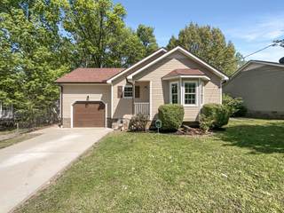 MLS# 2645738 - 418 Jonesboro Ct in Heritage Valley Sec G in La Vergne Tennessee 37086