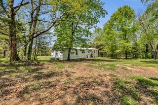 MLS# 2651032 - 921 New Lewisburg Hwy in n/a in Columbia Tennessee 38401