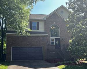 MLS# 2657243 - 100 Charleston Ct in Harbortowne Phase 1 in Hendersonville Tennessee 37075