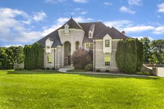 MLS# 2661470 - 5537 Hawks Landing Dr in Black Hawk Sec3 in Arrington Tennessee 37014