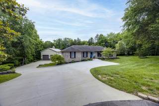 MLS# 2661913 - 930 Graceland Ct in Grizzard Manor in Goodlettsville Tennessee 37072