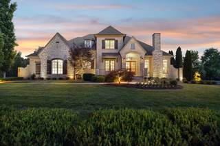 MLS# 2667334 - 105 Patricia Lee Ct in Carolina Close in Franklin Tennessee 37069