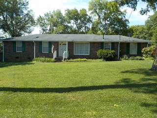 MLS# 2668290 -  in Imperial Park Sec 1 in Hendersonville Tennessee 37075