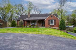 MLS# 2668859 - 1021 Woodmont Blvd in Lipscomb / Green HIlls in Nashville Tennessee 37204