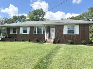 MLS# 2672562 - 408 Tulip Cir in Green Acres No 2 in Gallatin Tennessee 37066