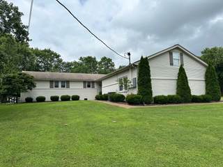 MLS# 2672882 - 1350 Dickerson Bay Dr in Winston Place Sec 3 in Gallatin Tennessee 37066