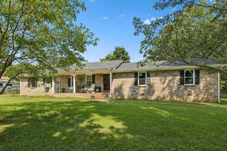 MLS# 2688979 - 831 Harden St in Maplegrove Ests Sec in Gallatin Tennessee 37066