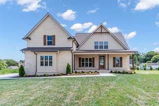 MLS# 2695510 - 1002 Pheasant Run Ct in Hunters Pointe Sec 7 in Spring Hill Tennessee 37174