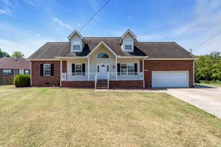 MLS# 2697944 - 1605 Sandbach Ct in Glenrose Parke Sec 3 in Smyrna Tennessee 37167