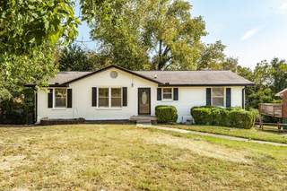 MLS# 2698716 - 301 Southburn Dr in Colonial Acres Sec in Hendersonville Tennessee 37075