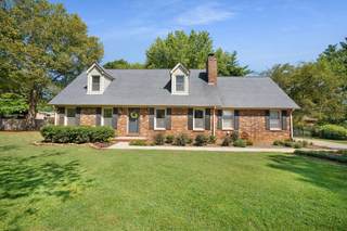 MLS# 2700996 - 2233 Byron Ave in Riverview Park Sec 11 in Murfreesboro Tennessee 37129