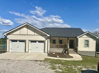 MLS# 2704690 - 1854 Jones Creek Rd in Hughes Estates Subd in Dickson Tennessee 37055