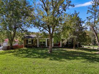 MLS# 2706258 - 1200 Whitney Dr in Sunnyside Sec 1 in Columbia Tennessee 38401