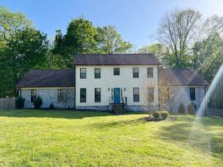 MLS# 2739446 - 205 Applewood Valley Dr in Cherokee Woods Sec 15 in Hendersonville Tennessee 37075