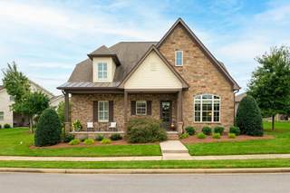 MLS# 2744933 - 1118 McCrory Cir in Fairvue Plantation in Gallatin Tennessee 37066