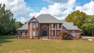 MLS# 2745486 - 2310 Black Fox Ct in Windsong Farms Sec 3 Phs 2 in Murfreesboro Tennessee 37127