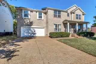 MLS# 2749655 - 1882 Baileys Trace Dr in Burtonwood Add Ph 2 in Spring Hill Tennessee 37174