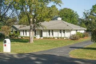 MLS# 2754249 - 1806 Oxford Dr in Riverview Resub Sec 2 in Murfreesboro Tennessee 37129