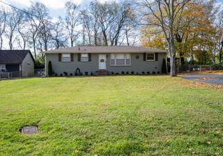 MLS# 2756339 - 118 Hutchinson Dr in Gregory Est III in Smyrna Tennessee 37167