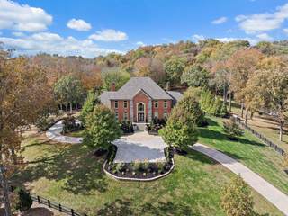 MLS# 2759023 - 150 Oak Hill Ct in None in Hendersonville Tennessee 37075