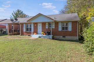 MLS# 2761585 - 4907 Crosby Ln in Fairlane Park in Nashville Tennessee 37211