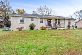 MLS# 2762401 - 412 Donal Ter in Donal in White House Tennessee 37188