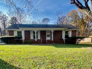 MLS# 2763066 - 108 N Sequoia Dr in Indian Hills in Springfield Tennessee 37172