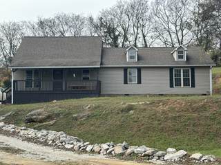 MLS# 2764406 - 1562 Mooresville Pike in 1390 in Columbia Tennessee 38401