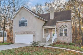MLS# 2766742 - 319 Hunters Chase Dr in Brandywine Sub Phase 1 in Smyrna Tennessee 37167