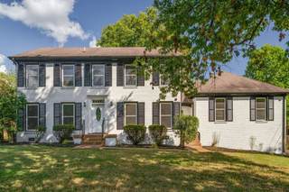 MLS# 2775184 - 122 Jefferson Dr in Point O View Sec 6 in Hendersonville Tennessee 37075