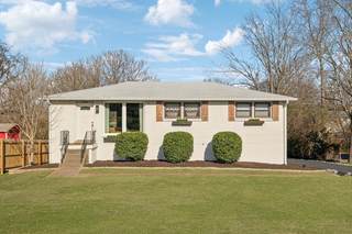 MLS# 2775553 - 284 Penfield Drive in Kenilworth Estates in Nashville Tennessee 37211