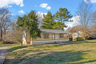 MLS# 2775599 - 919 Oak Meadow Dr in Riverview Park Sec 4 in Franklin Tennessee 37064