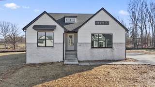 MLS# 2776355 - 105 Chalone Dr in Cambria Estates in White House Tennessee 37188