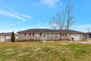 MLS# 2776923 - 304 Belaire Dr in Meadow Brooke V in Smyrna Tennessee 37167