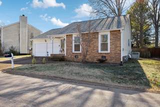 MLS# 2777122 - 5353 Village Way in Villages Of Brentwood in Nashville Tennessee 37211