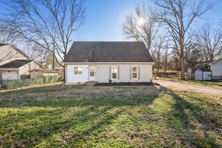 MLS# 2777970 - 206 Vickie Ct in Royal Oaks 1 in Mount Juliet Tennessee 37122