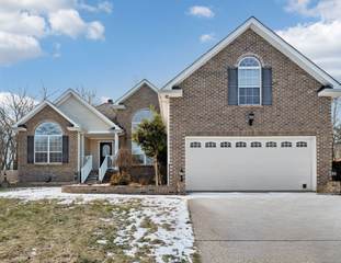MLS# 2779379 - 312 Holly Ln in Holly Tree Phase 5 in White House Tennessee 37188