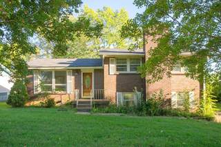 MLS# 2779519 - 402 McDonald Dr in Glengarry Park in Nashville Tennessee 37217