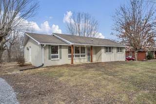 MLS# 2781751 - 108 Fisher Dr in Hoyt Hts in Greenbrier Tennessee 37073