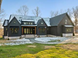 MLS# 2782023 - 2932 New Hwy 7 in Santa Fe in Columbia Tennessee 38401