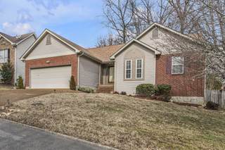 MLS# 2782100 - 104 Sheffield Ct in Windsor Green in Goodlettsville Tennessee 37072