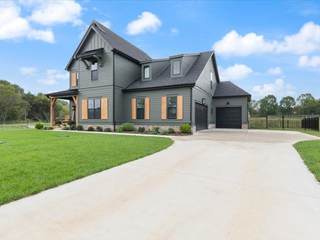 MLS# 2785844 - 4911 Elmview Ct in Clear Creek Sec 3 Ph 1 & Resub Lot 140 Sec 2 in Smyrna Tennessee 37167