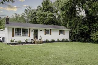 MLS# 2786825 - 215 Moonlite Trl in Rancho Acres Sec 1 in Mount Juliet Tennessee 37122