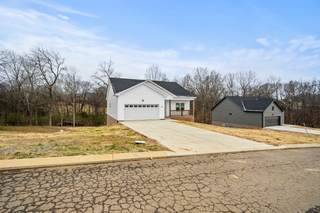MLS# 2788993 - 1137 Angus Way in Cattle Trail Estates in Greenbrier Tennessee 37073