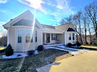 MLS# 2790232 - 984 Hooper Rd in Hooper Road Sub in Charlotte Tennessee 37036