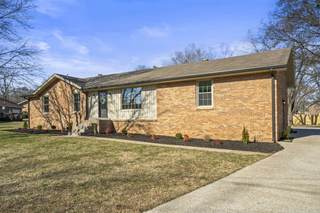 MLS# 2790474 - 609 New Hitt Ln in Charleston Square in Goodlettsville Tennessee 37072