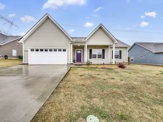 MLS# 2790989 - 724 Mitscher Dr in Crooked Creek Sec 3 Ph 2 in Spring Hill Tennessee 37174